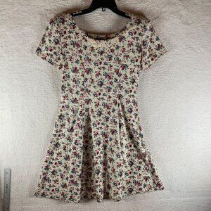 Ms. Conduct Women's Short Sleeve Cottagecore‎ Embroidered Floral Sundress Size 8